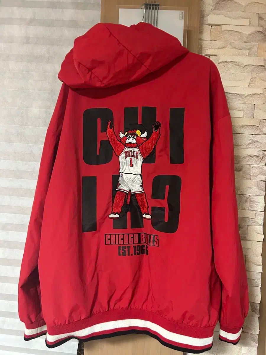 Chicago Bulls シカゴ ブルズ NBA バスケットボール フード ウィンドブレーカー ジャケット