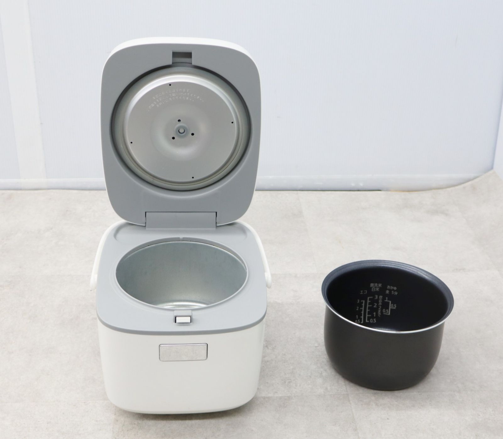 【高年式】 2019年式 3合 YAMAZEN 炊飯器 YJC-300 (W) Amazon | [山善] 炊飯器 3合 マイコン式 6種類炊き分け機能 予約