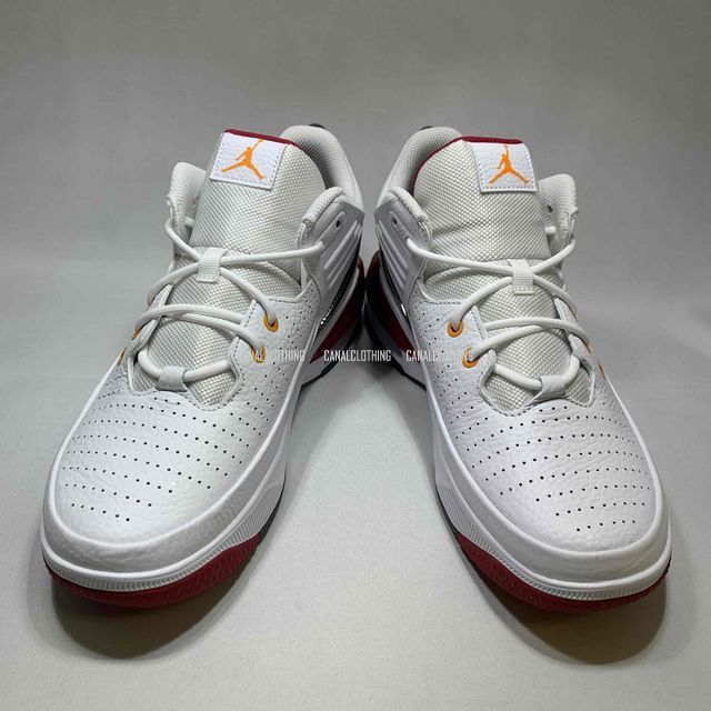 新品！ NIKE JORDAN MAX AURA 5 DZ4353-160 ナイキ ジョーダン  