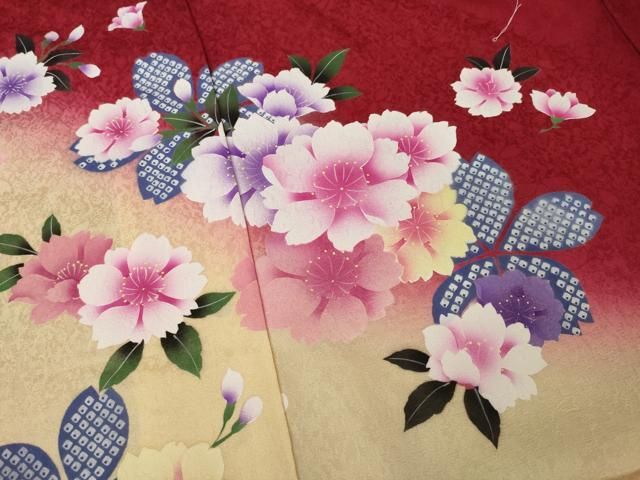 平和屋着物○豪華振袖 舞花文 暈し染め 仮絵羽 逸品 未使用