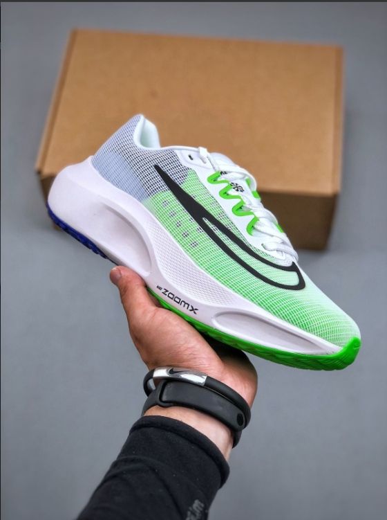 ナイキ スニーカー Nike Zoom Fly 5 メンズ 並行輸入品