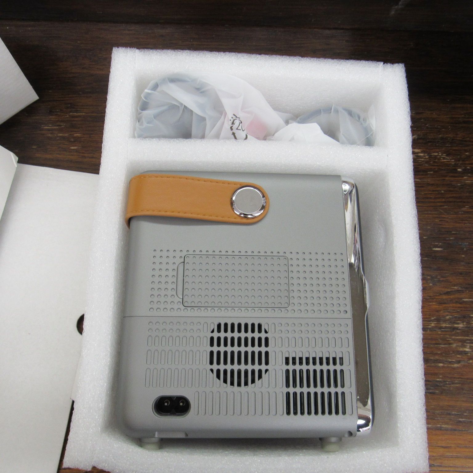 プロジェクター 小型 18000LM　明るさプラス＆4K&270　WiMiUS Amazon.co.jp: プロジェクター 小型 18000LM【明るさプラス