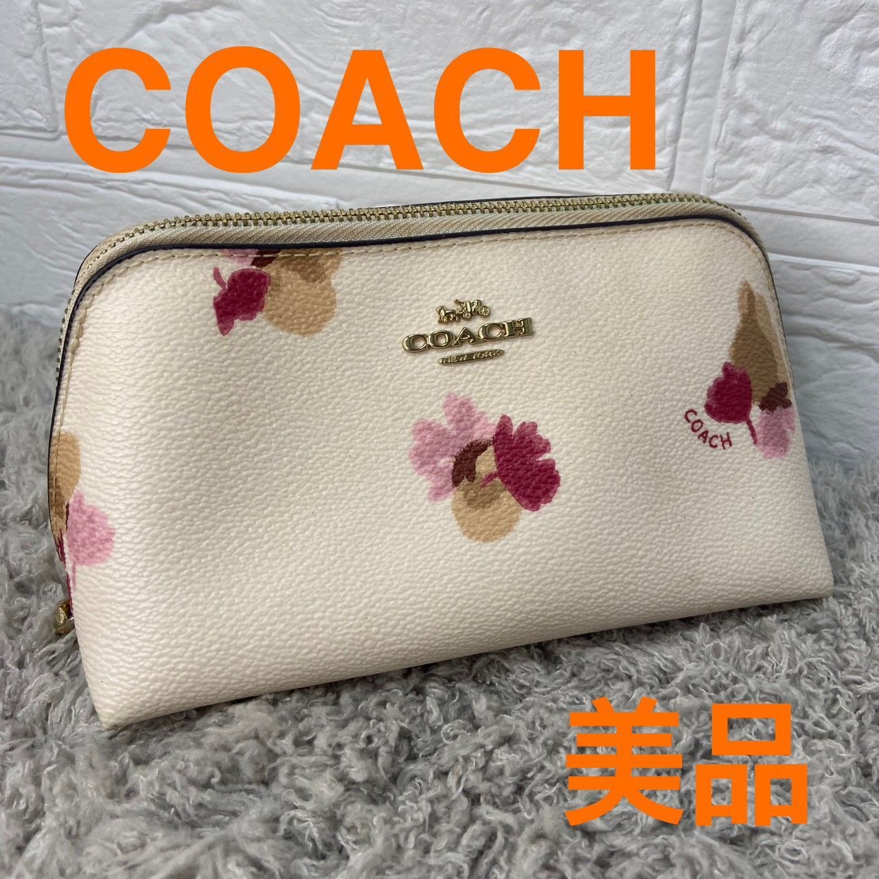 外観美品❣️COACH❣️コーチポーチレディースレザーピン化粧ポーチ