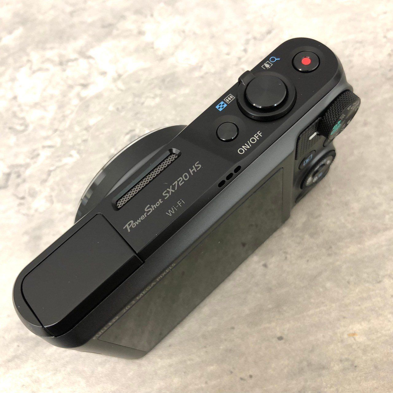中古】Canon デジタルカメラ PowerShot SX720 HS ブラック 光学40倍  