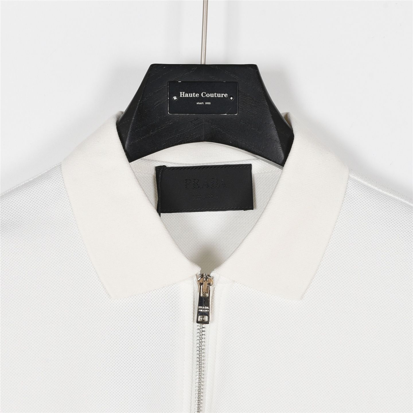 今日特価】Prada 25SS ポケット付き セミジップ ショート