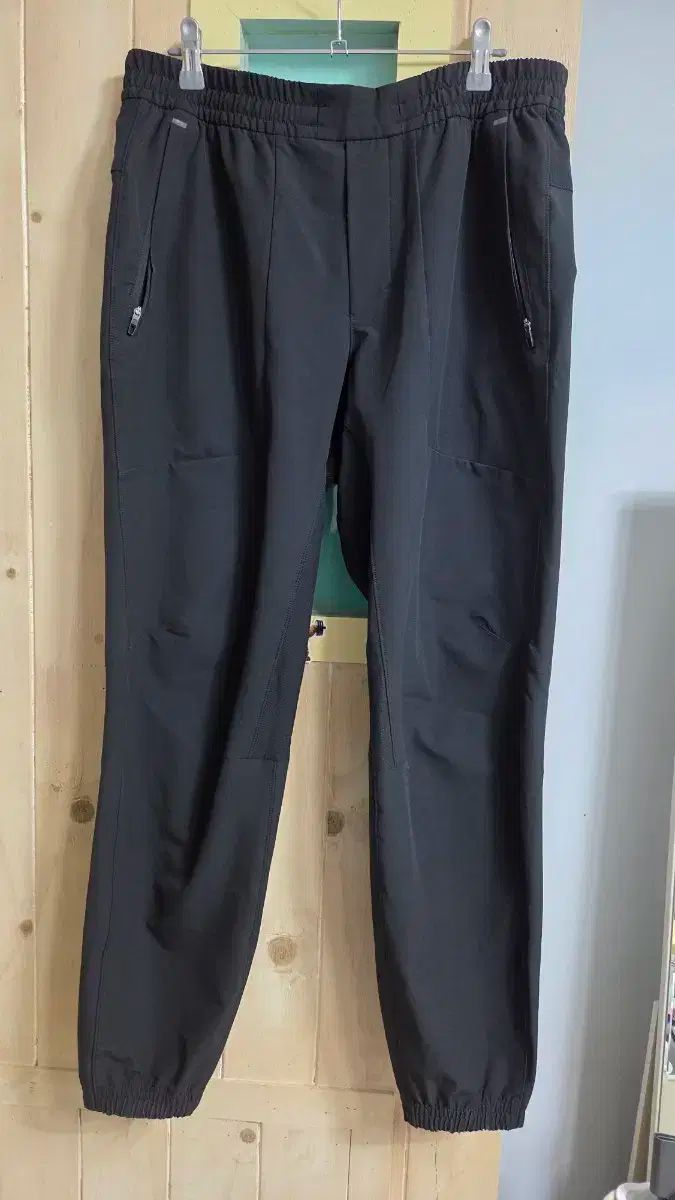 lululemon ライセンス トゥー トレイン ジョガー Lサイズ ブラック