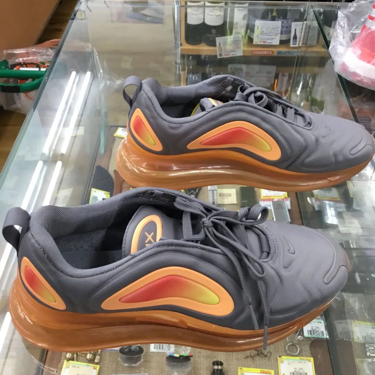 NIKE 720 26cm