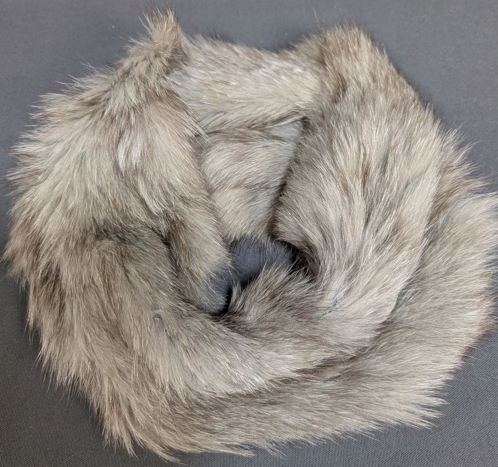 THEORY フォックススヌード ストレッチファー グレー セオリー