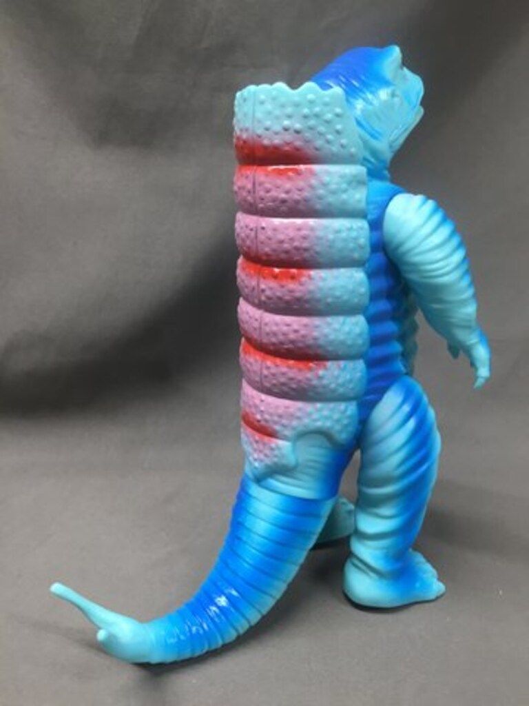 B-CLUB ブルマァク 復刻版怪獣シリーズ ケムラー 水色 B-CLUB ブルマァク 復刻版 毒ガス怪獣 ケムラー ソフビ - メルカリ