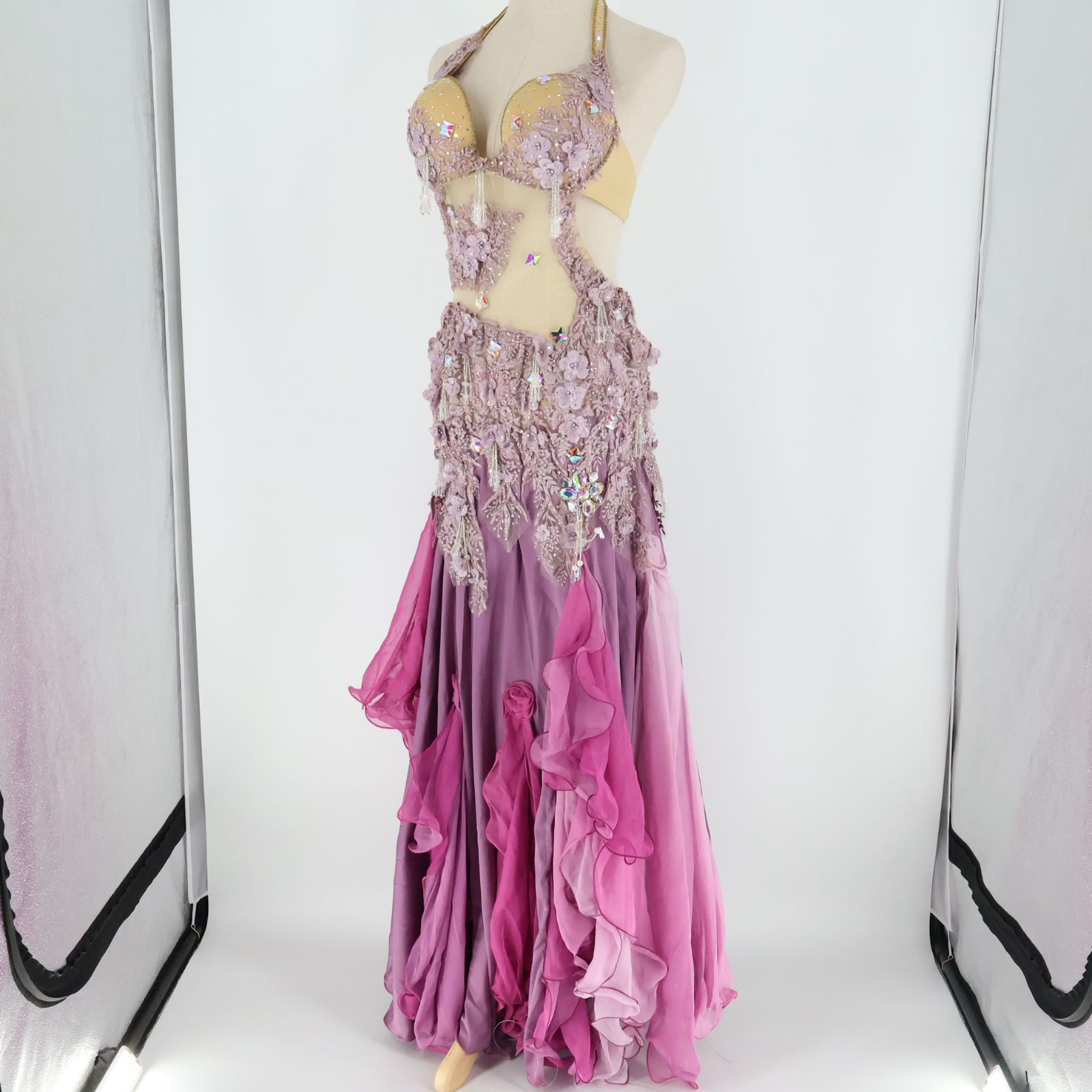 ベリーダンス衣装 オリエンタル ピンク 花フリル