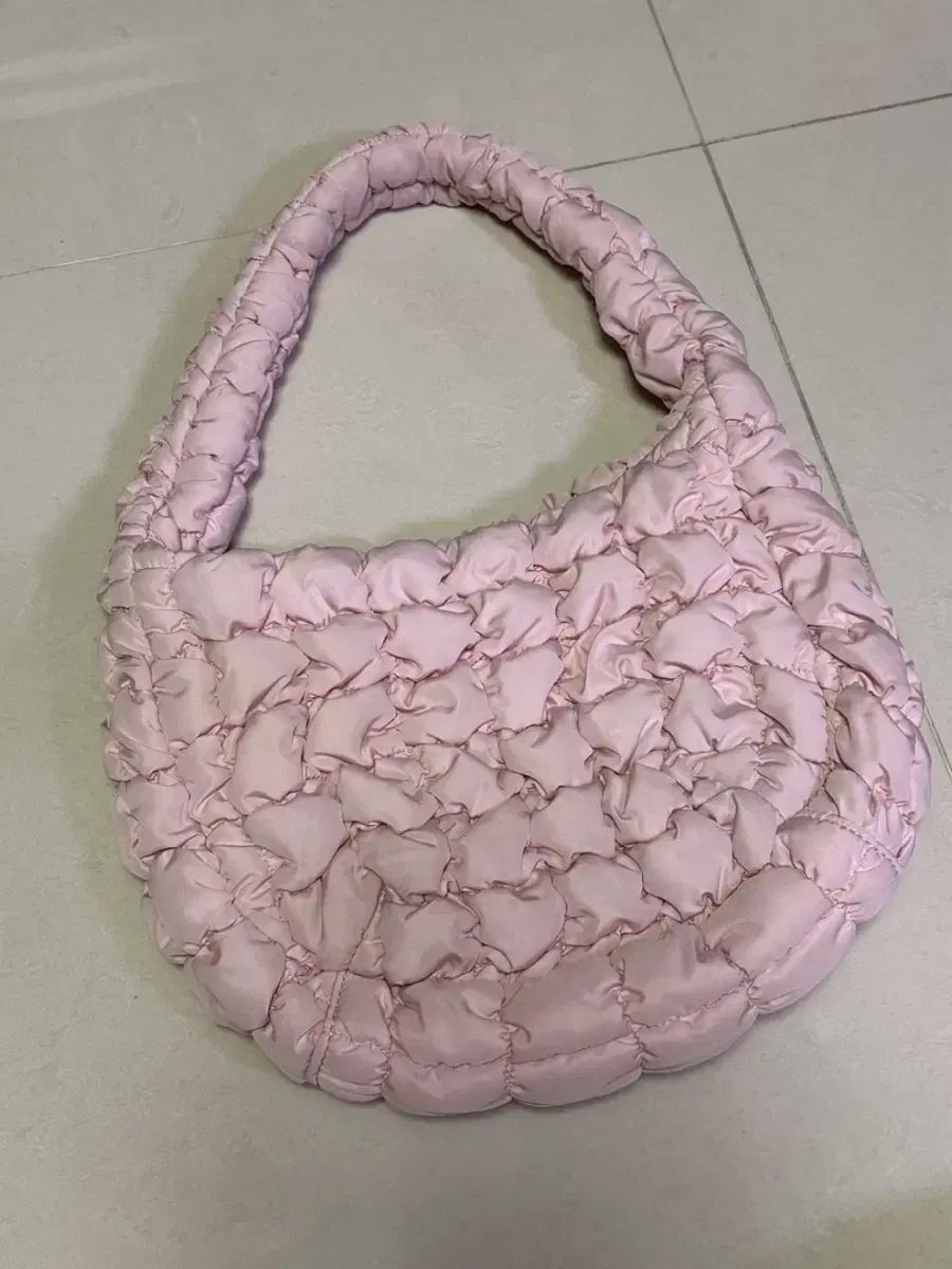COS コス Quilted ミニバッグ ピンク