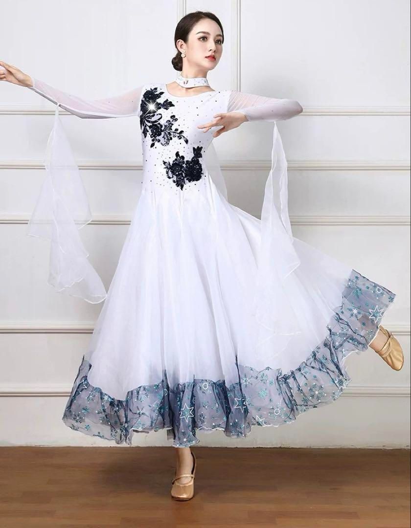 ♥ エレガントなストーン付きスタンダードドレス 発表会や競技会 デモなどで大活躍 WWW_OLIVIERBERNSTEIN_COM