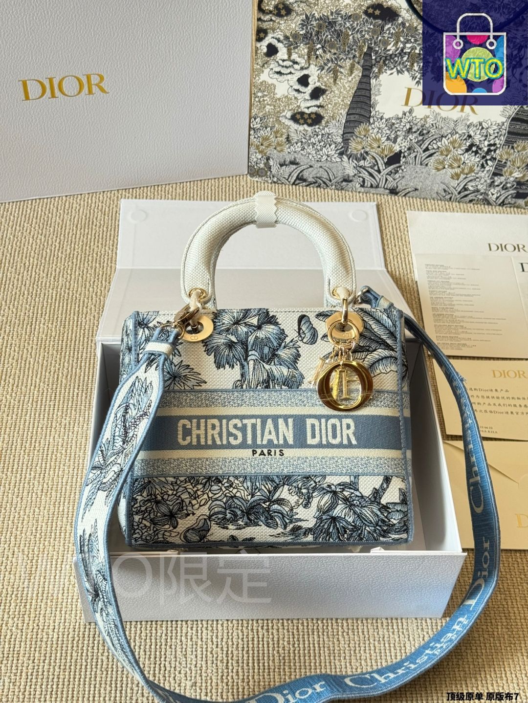 今日特価】Dior ディオール レディーD-Lite刺繍バッグ 立体感の