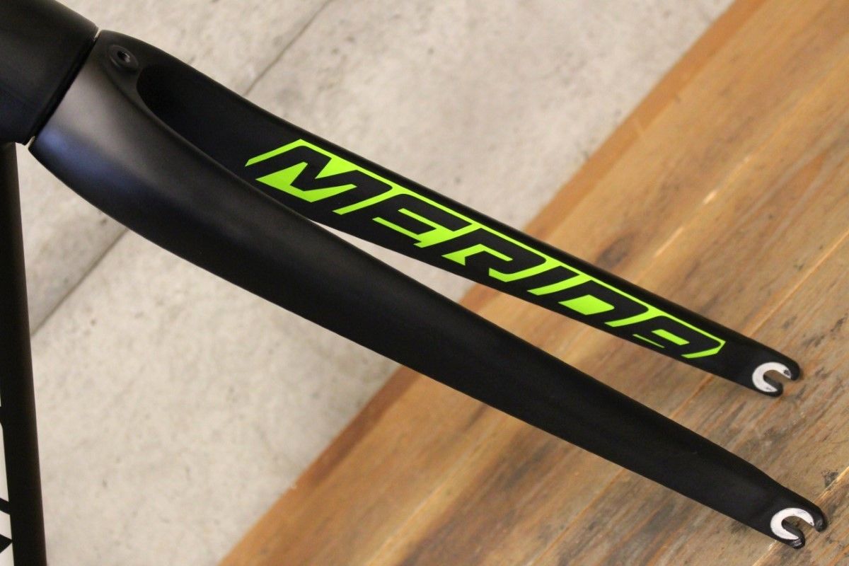 メリダ MERIDA スクルトゥーラ SCULTURA 700 2017モデル 44サイズ