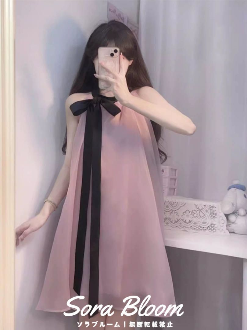 ミニ丈ゆったりAラインシフォンワンピース　サテンリボンがアクセント 新品未使用ミニ丈ゆったりAラインシフォンワンピース サテン
