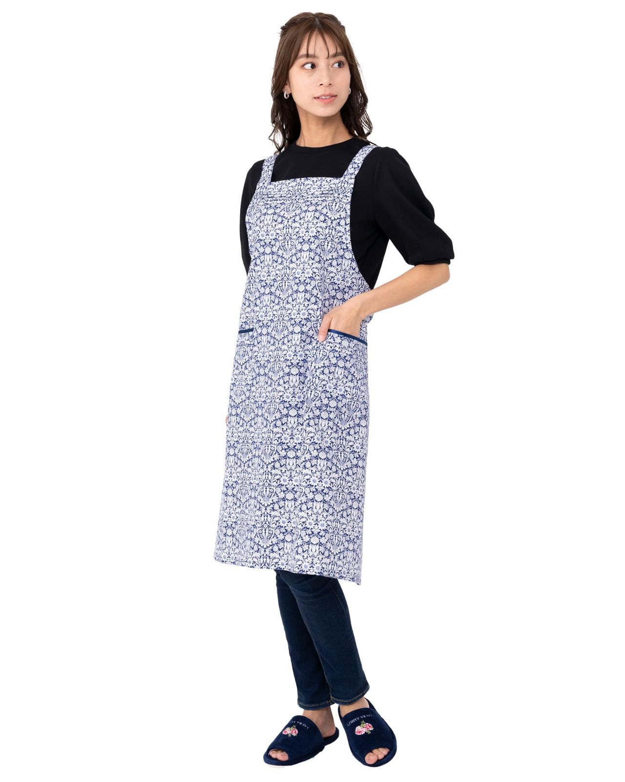 マリメッコ エプロン クーシコッサ☆もみの木柄 キッチン・食器