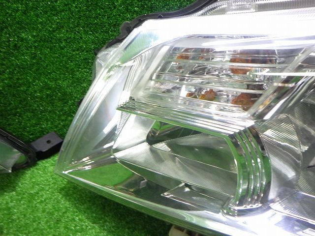 セレナ ヘッドライト左右 ハロゲン C26 NC26 100-23096 A 日産 前期 比較的 251002046