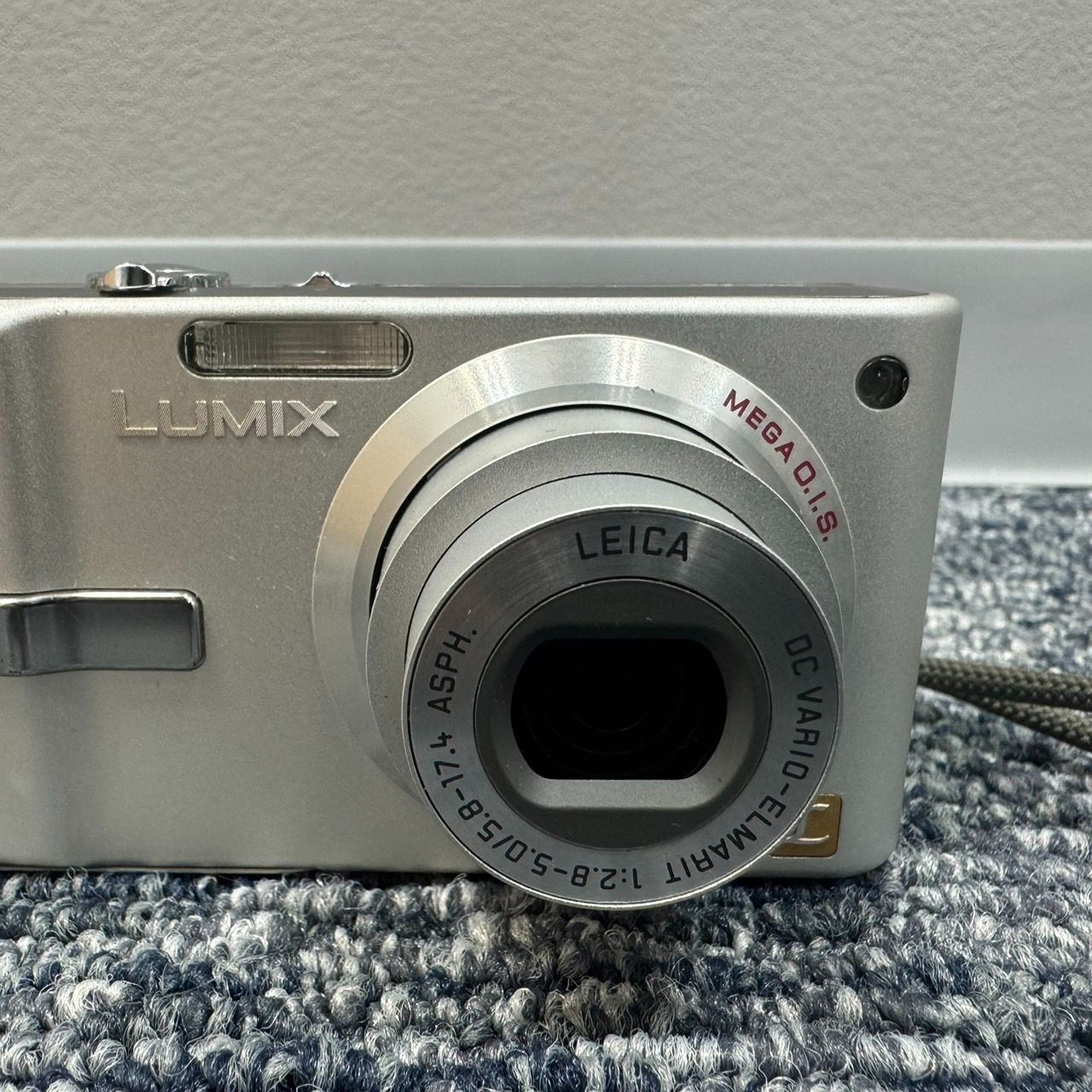 Panasonic パナソニック LUMIX DMC-FS1 デジタルカメラ TKID