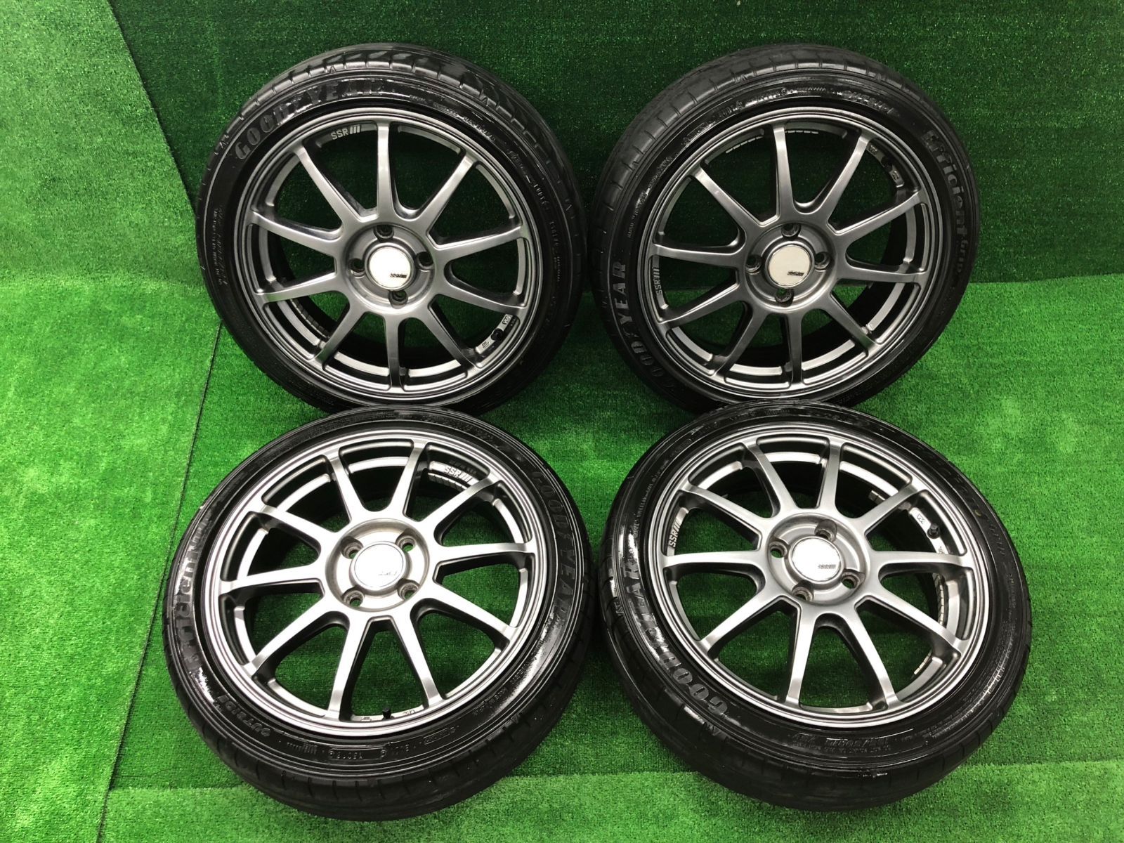 ダイハツ ムーヴカスタム(DBA−LA100S)アルミホイールとタイヤセット