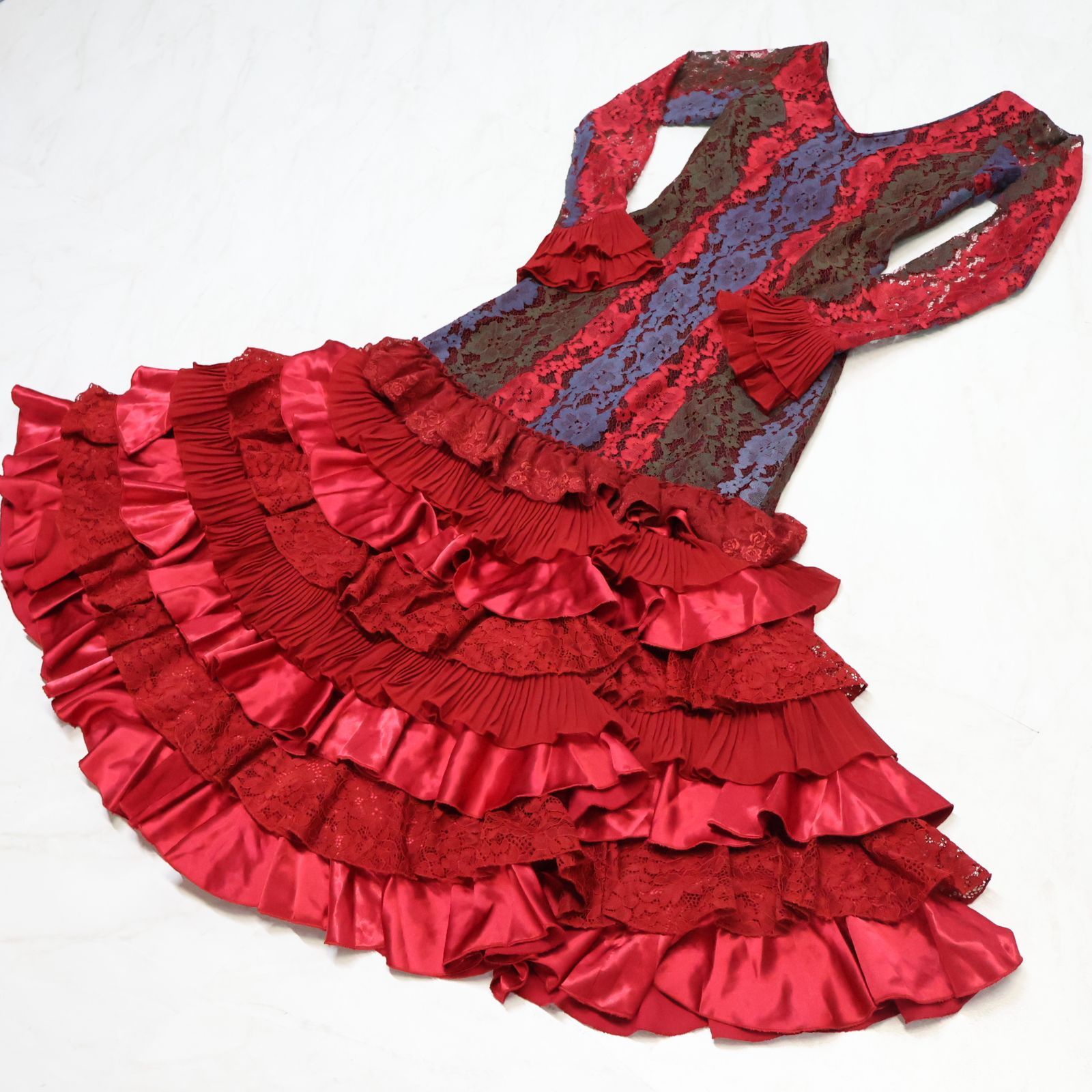 美品 フラメンコ衣装】レッド SONIA JOHNES ソニアジョーンズ