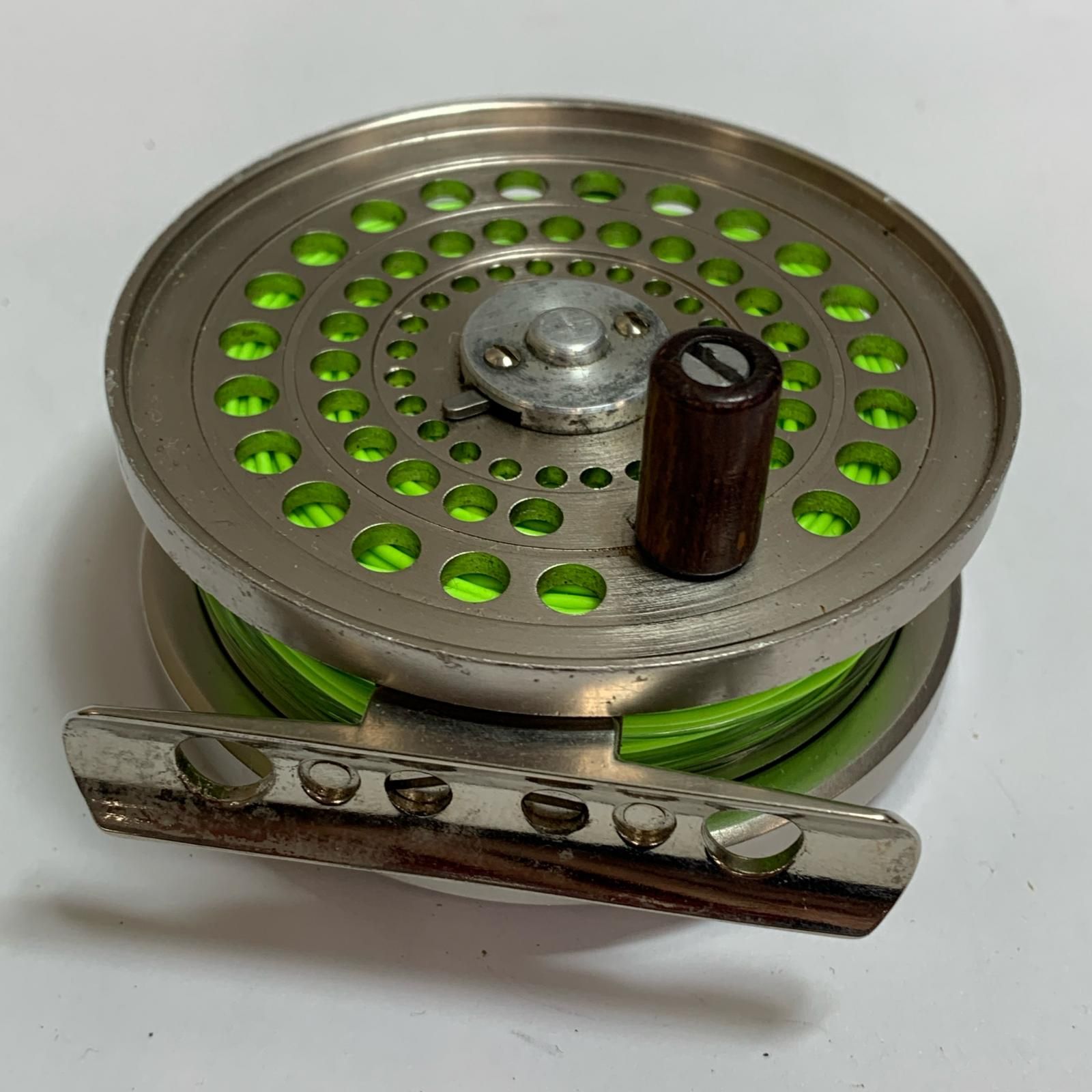 UFMウエダ フライリール CANTATA 2200 カンタータ 2個セット UFMウエダ