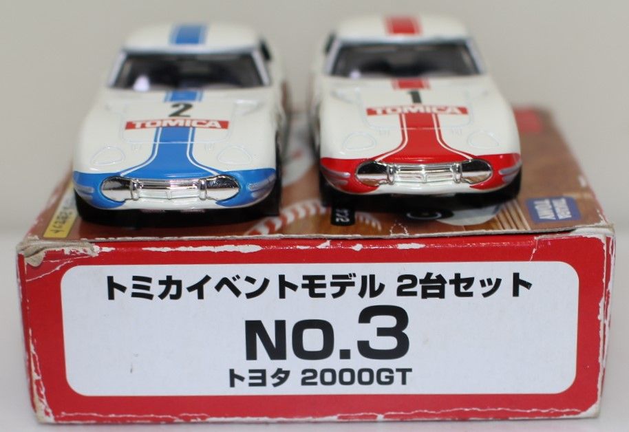 USED 箱悪い トミカ イベントモデル2010 2台セット トヨタ2000GT No.03