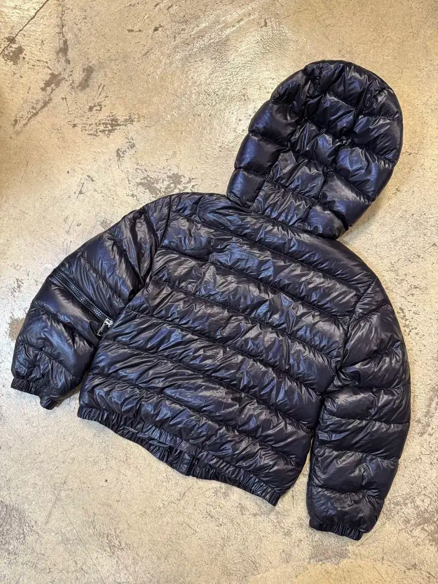 キッズ ダウンジャケット