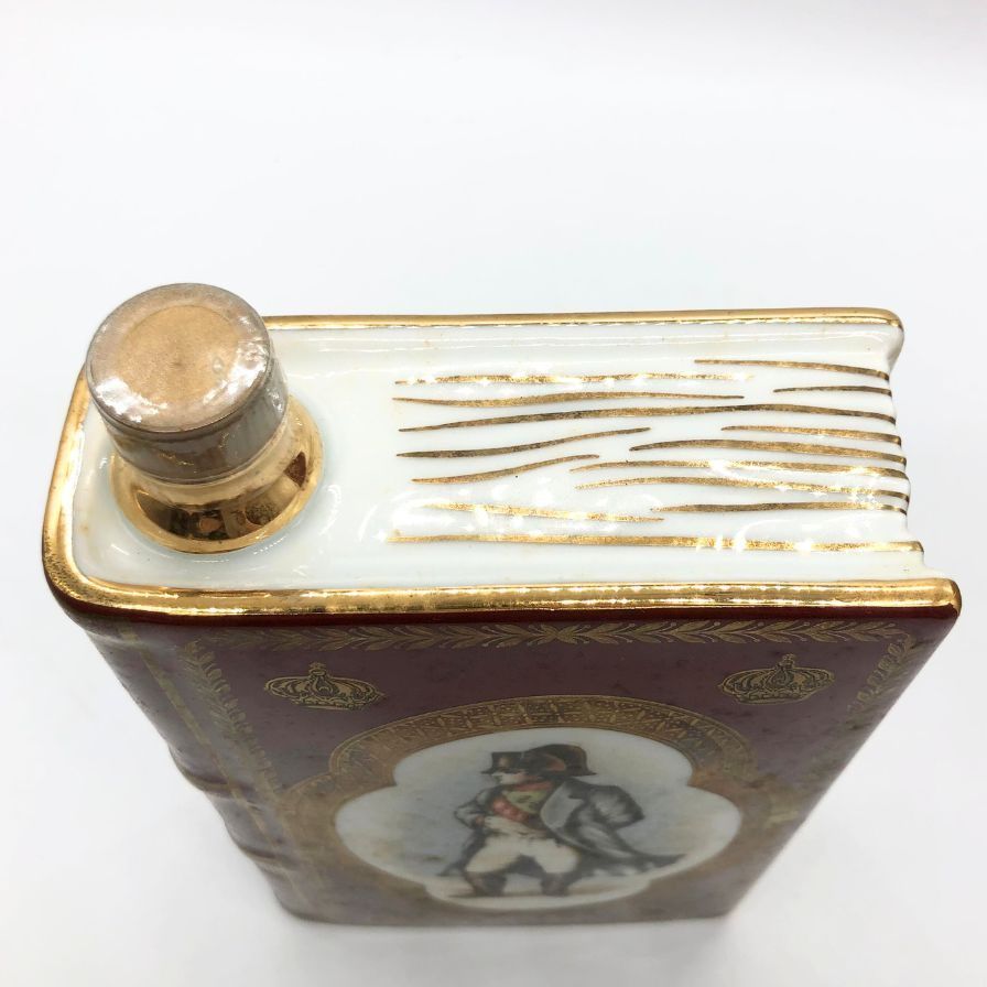 ◆注目! カミュ ブック ナポレオン 赤陶器 700ml 40% 箱 替え栓 コニャック ◇注目! カミュ ナポレオン ブック型 赤陶器 700ml 度数記載なし