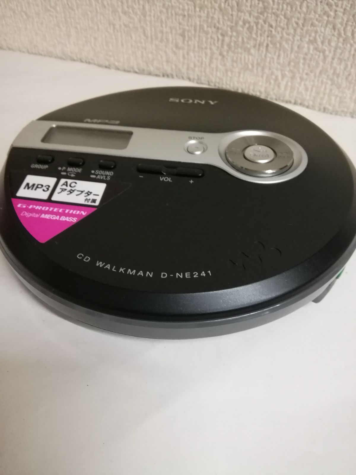 ジャンク品 ソニー CDウォークマン D-NE241 本体のみ 動作不安定
