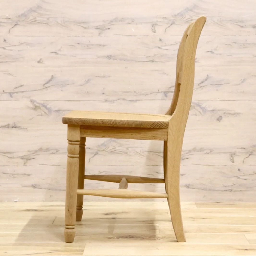 GMIS303B 北海道民芸家具 ダイニングチェア 椅子 木製 ナラ材 ナチュラル アンティーク調 カントリー 国産家具 飛騨産業