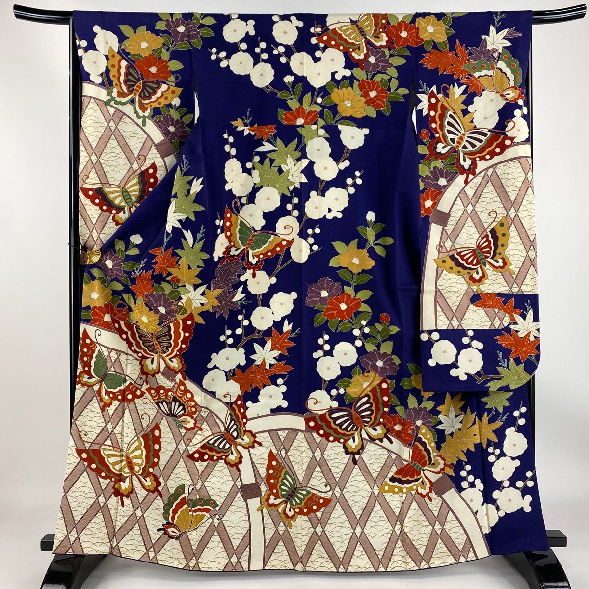 ペンギン　美品正絹振袖　165〜175cm 振袖 身丈164cm 裄丈65.5cm M 袷 蝶 椿 金糸 金彩 青紫 正絹 秀