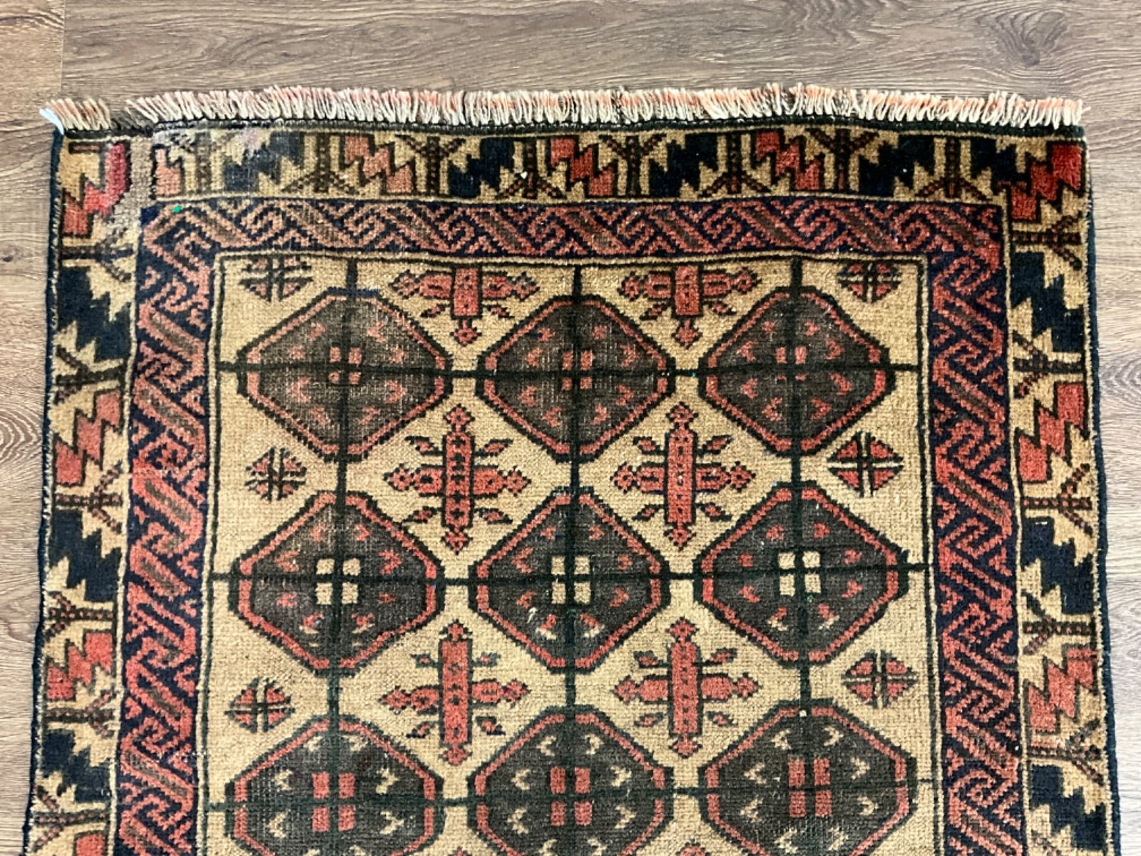 ヴィンテージラグ アフガニスタン バルーチ族 トライバルラグ 133cm