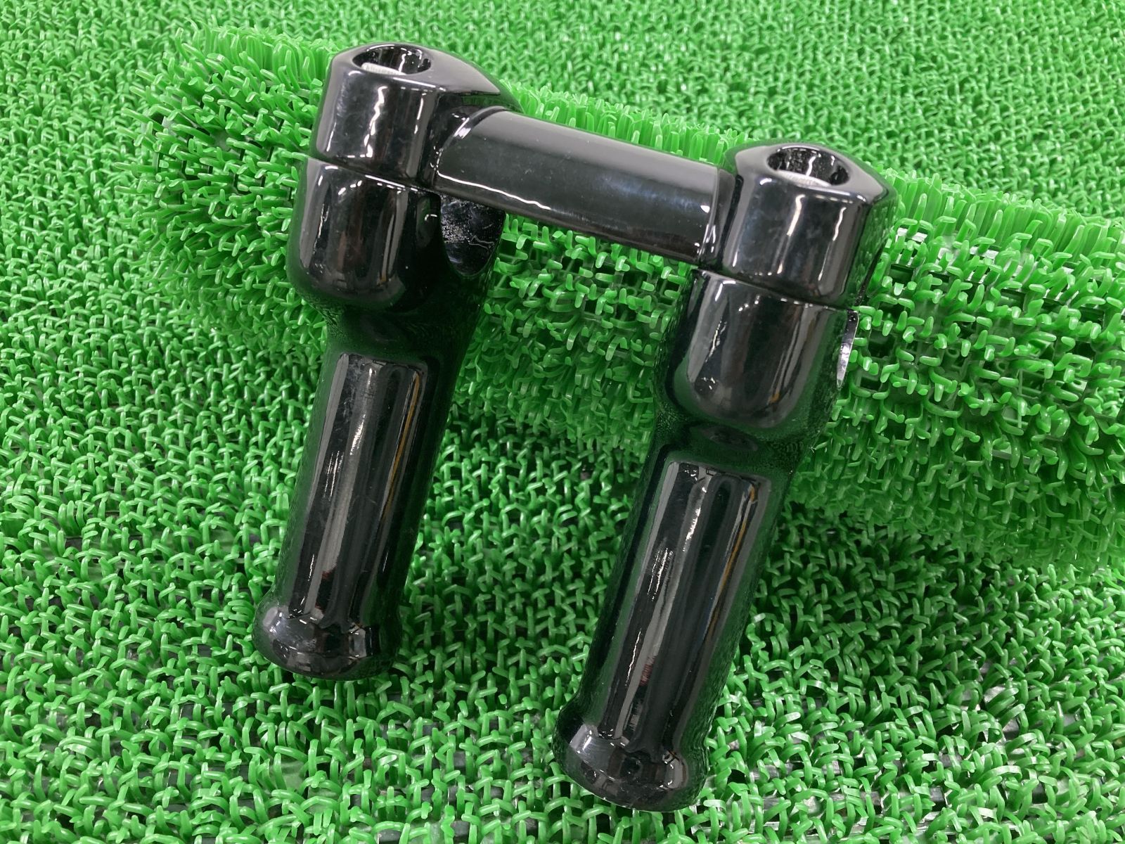 ダイナ ハンドルポスト 黒 55856-08 ハーレー 純正 中古 バイク 部品 クランプ オプション ファットライザー 1.25インチ 車検 Genuine