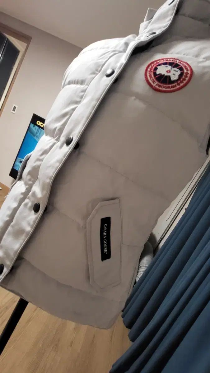 カナダグース ダウン ベスト アイボリー WWW_NOITHATQUANGTHANH_NET