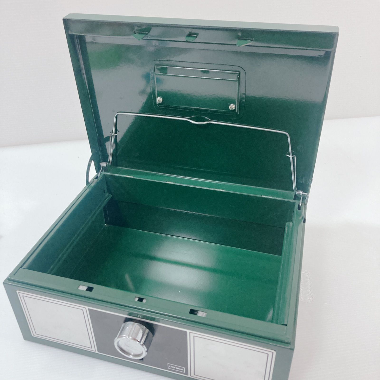 UCHIDA 手提げ金庫 金庫 鍵付き キャッシャー 昭和レトロ - メルカリ