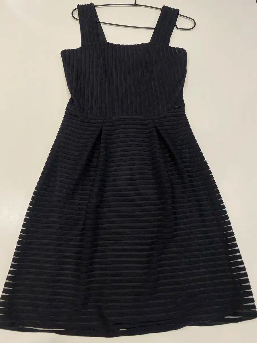 ARMANI EXCHANGE アルマーニ エクスチェンジ ワンピース