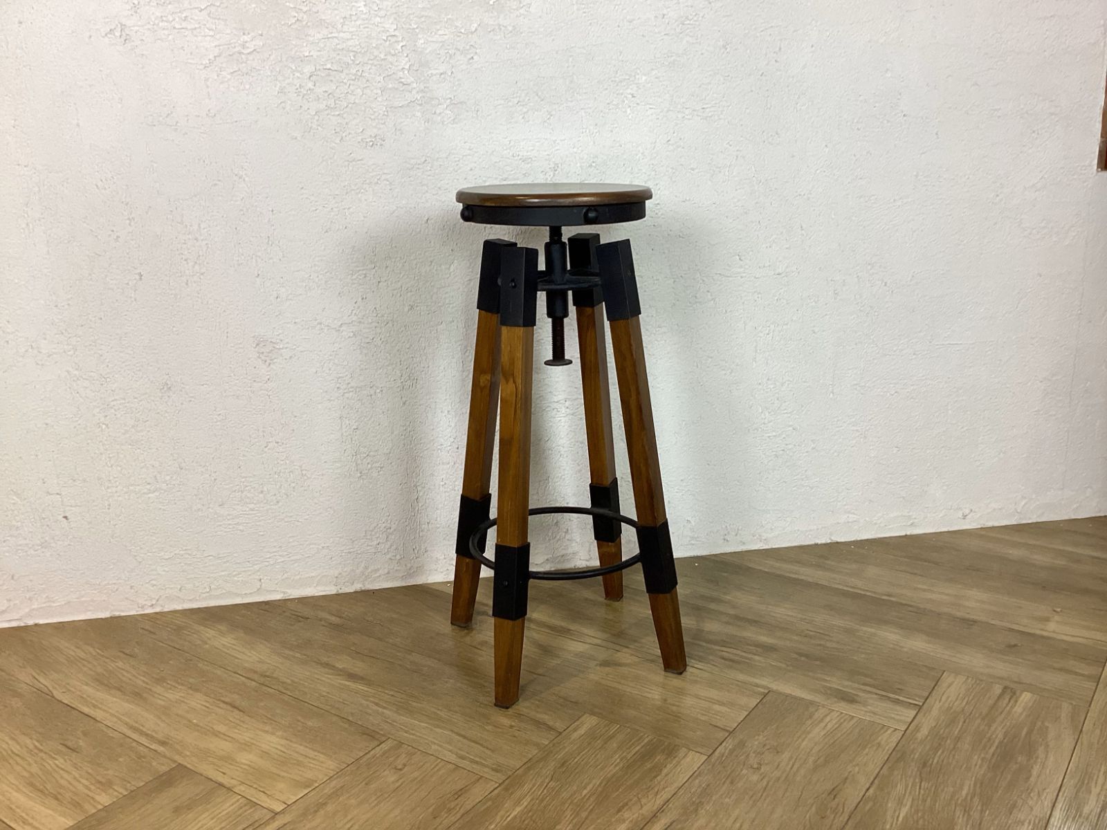 牛革 カーミットチェア 黒狐毛皮敷物 ファー マット フォックス