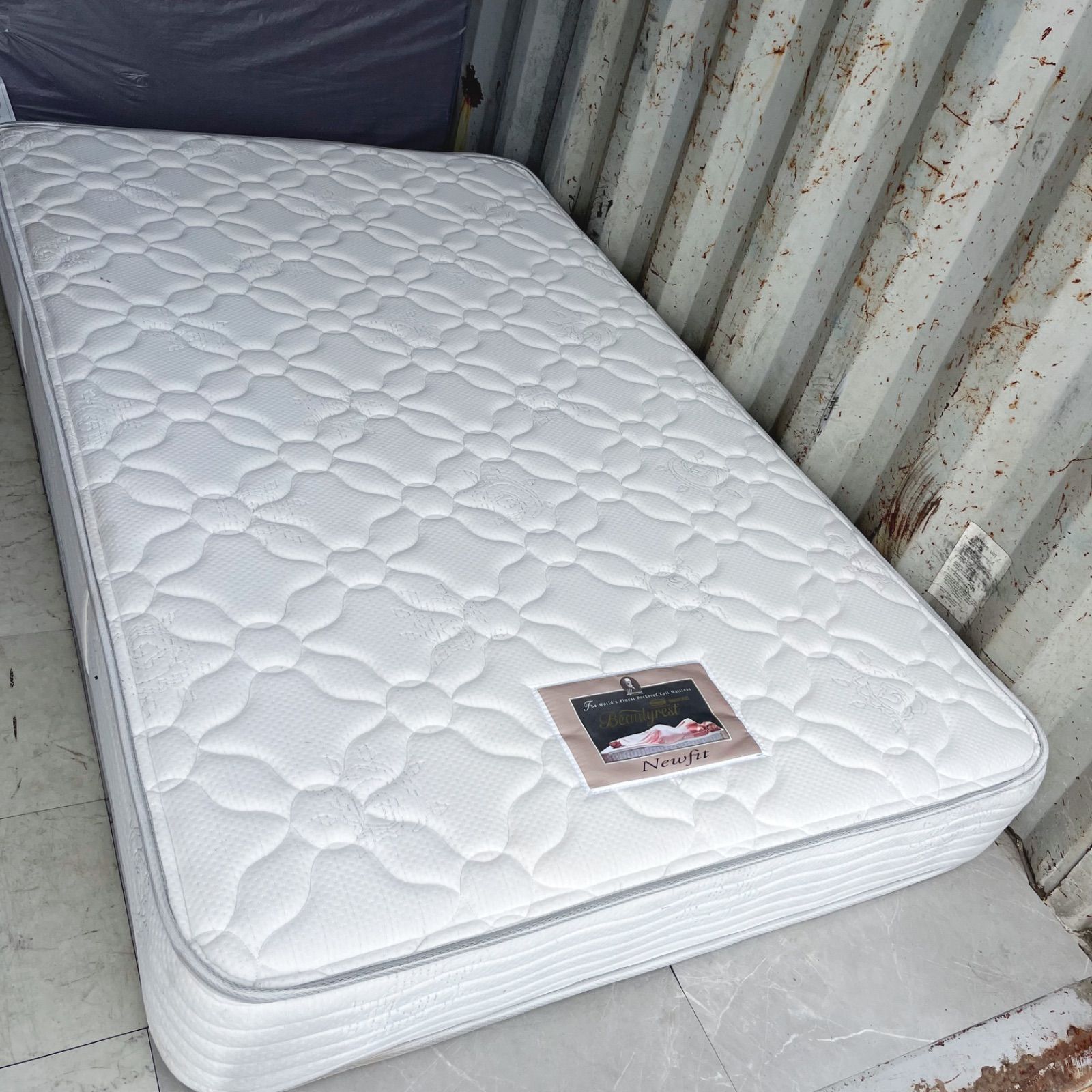 シモンズ ビューティレスト ニューフィット 快眠 セミダブルマットレス