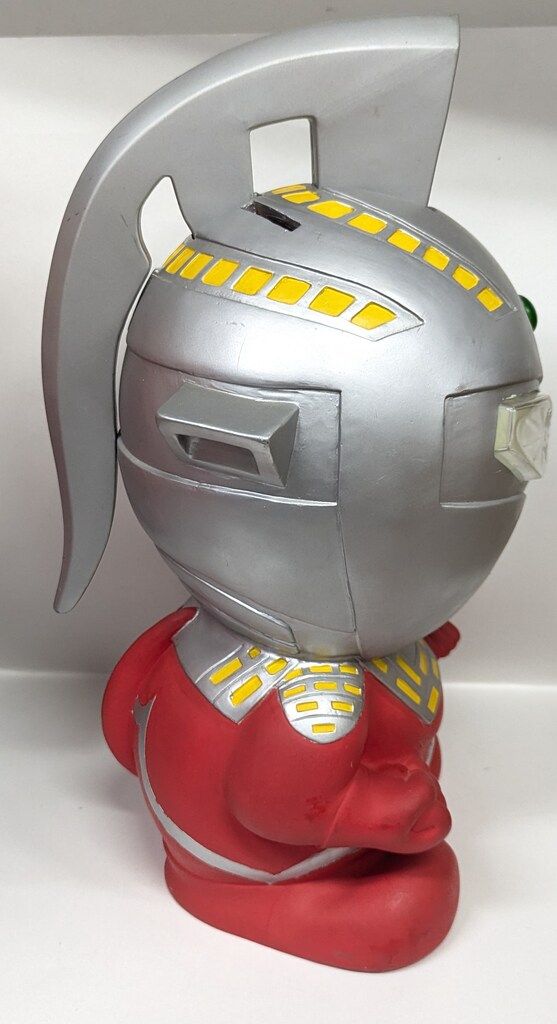 202⑰ ラナ 巨大貯金箱 ウルトラセブン 未使用 全高約38cm ビックソフビ