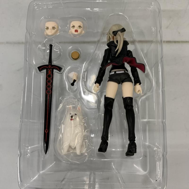 中古】開封)figma セイバー/アルトリア・ペンドラゴン (オルタ