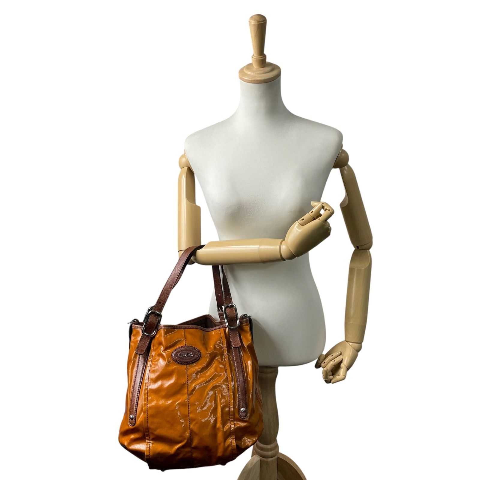 レザー×ナイロン