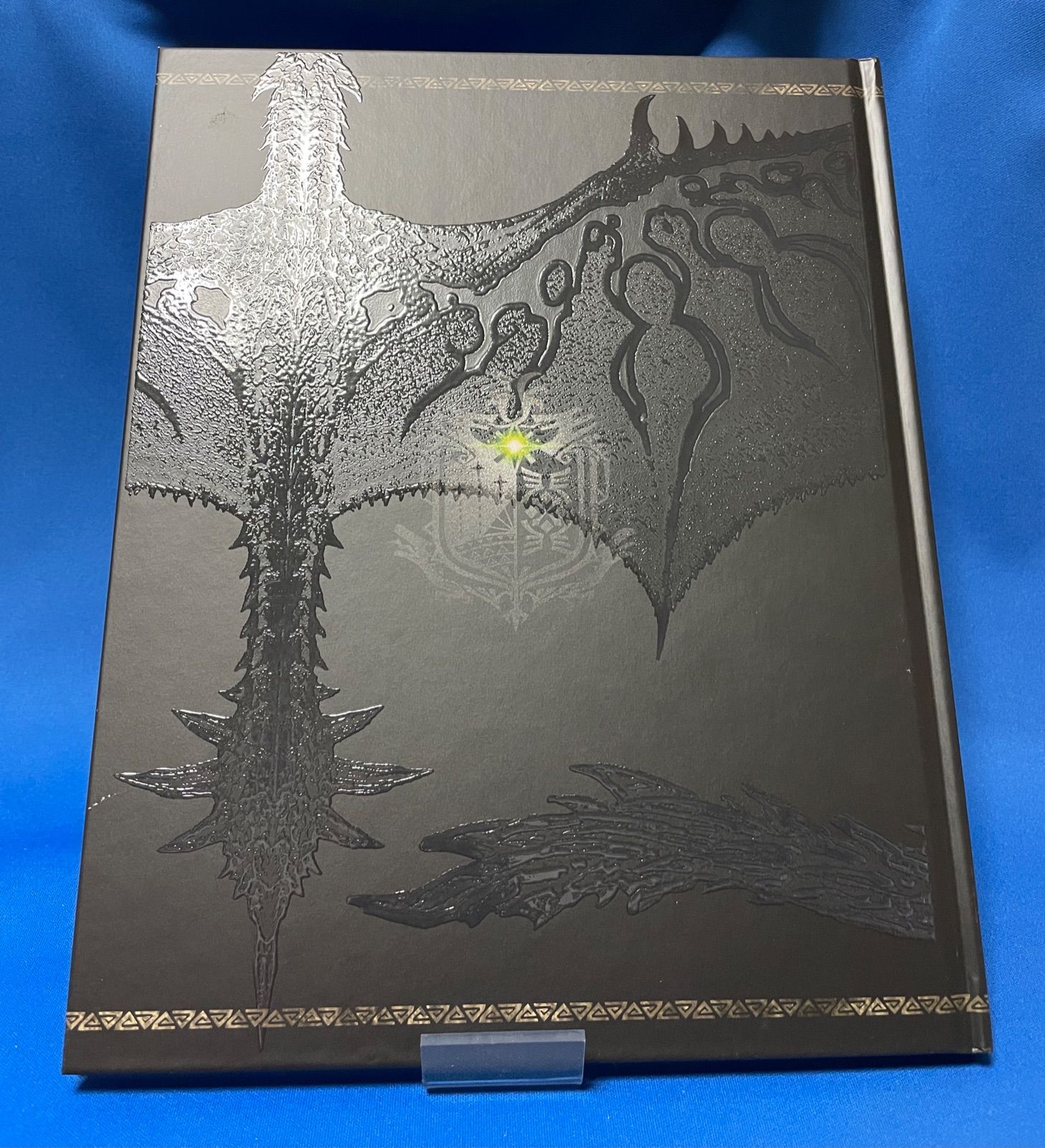 モンスターハンター　アートブック　セット モンスターハンター アートブック 2種セット - メルカリ