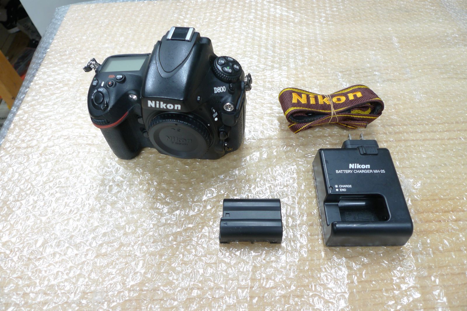 ★美品★ Nikon ニコン D800E デジタル一眼レフカメラ ストラップ付き 一眼レフカメラストラップ（D800）のおすすめ人気商品一覧 通販