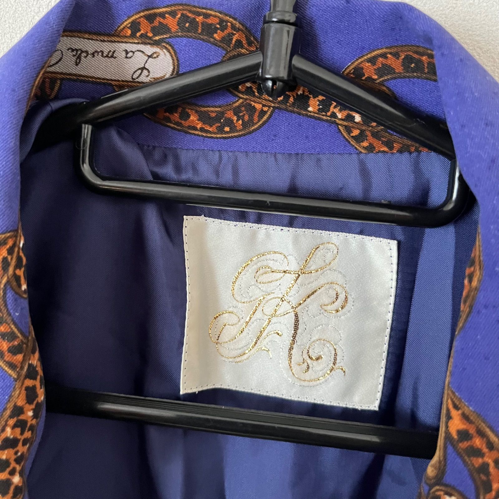 ラモーダゴジ 伊太利屋 テーラードジャケット 肩パッド付き 【公式通販】