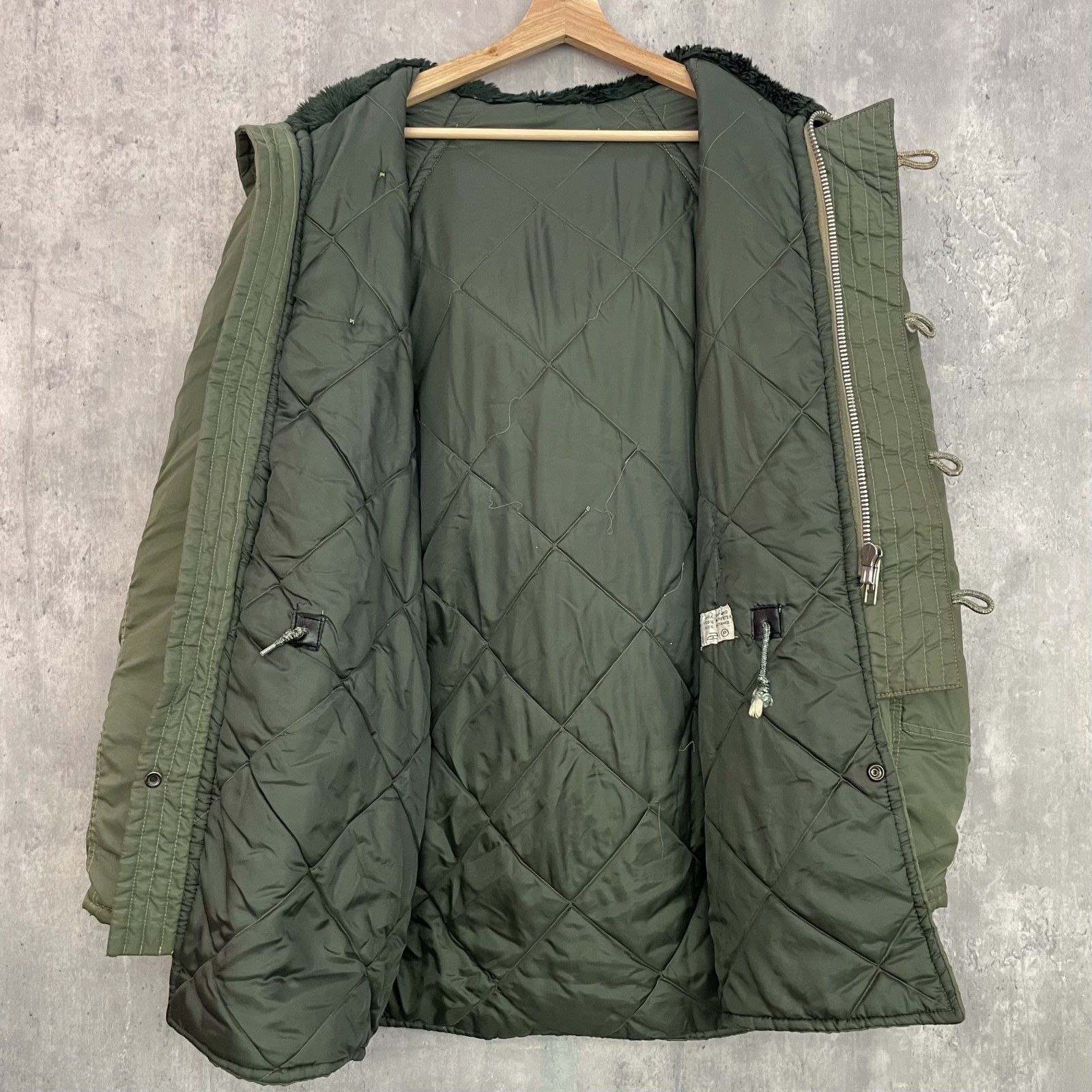 【真作】絵画　谷村隆志　油彩8号　別府　鮮やかなタッチの洋画作品　W122 ☆美瑛の白樺並木・谷村一男肉筆油彩画・F6・新品額付