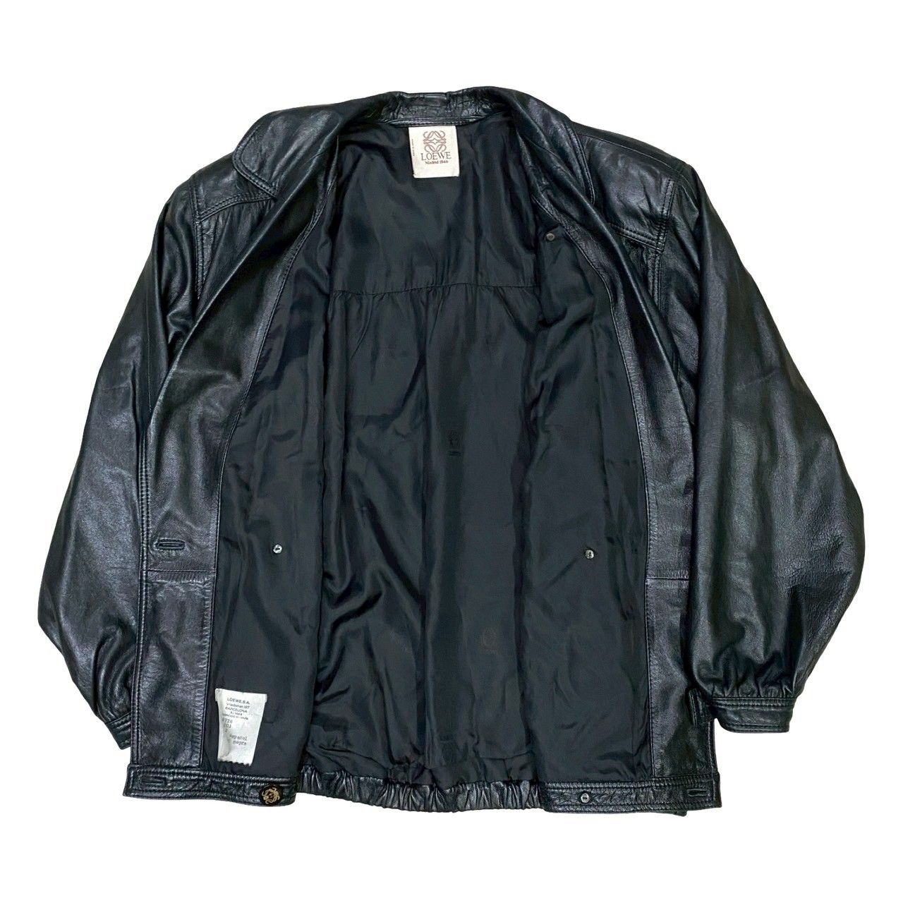希少【美品】LOEWE ロエベ ジャケット 羊革 極 美品 希少品 LOEWE ロエベ アナグラム ロゴ ボタン ラムナッパ