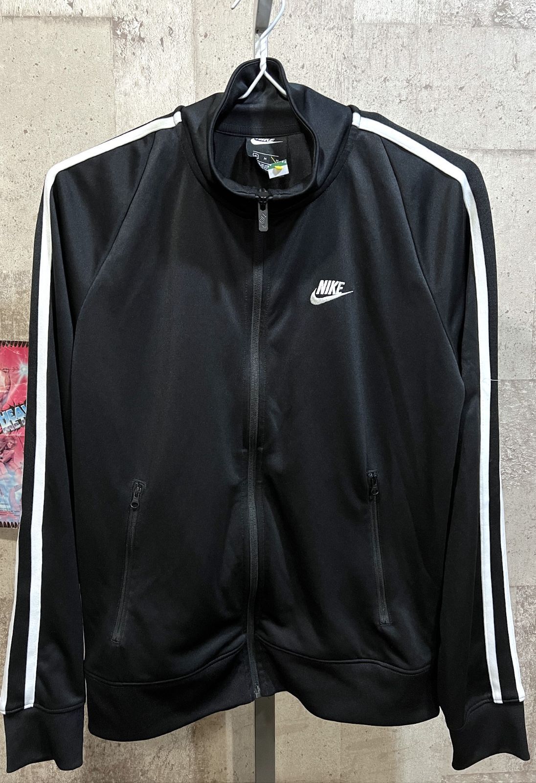 ナイキ シンプル モノトーン トラックジャケット 黒白 M メンズ NIKE ジャージ ブラック