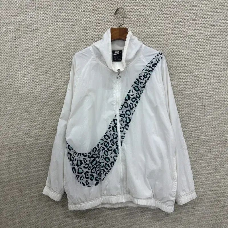NIKE ナイキ 動物 スウッシュ オーバーサイズ ウィンドブレーカー ジャケット 95 C02567