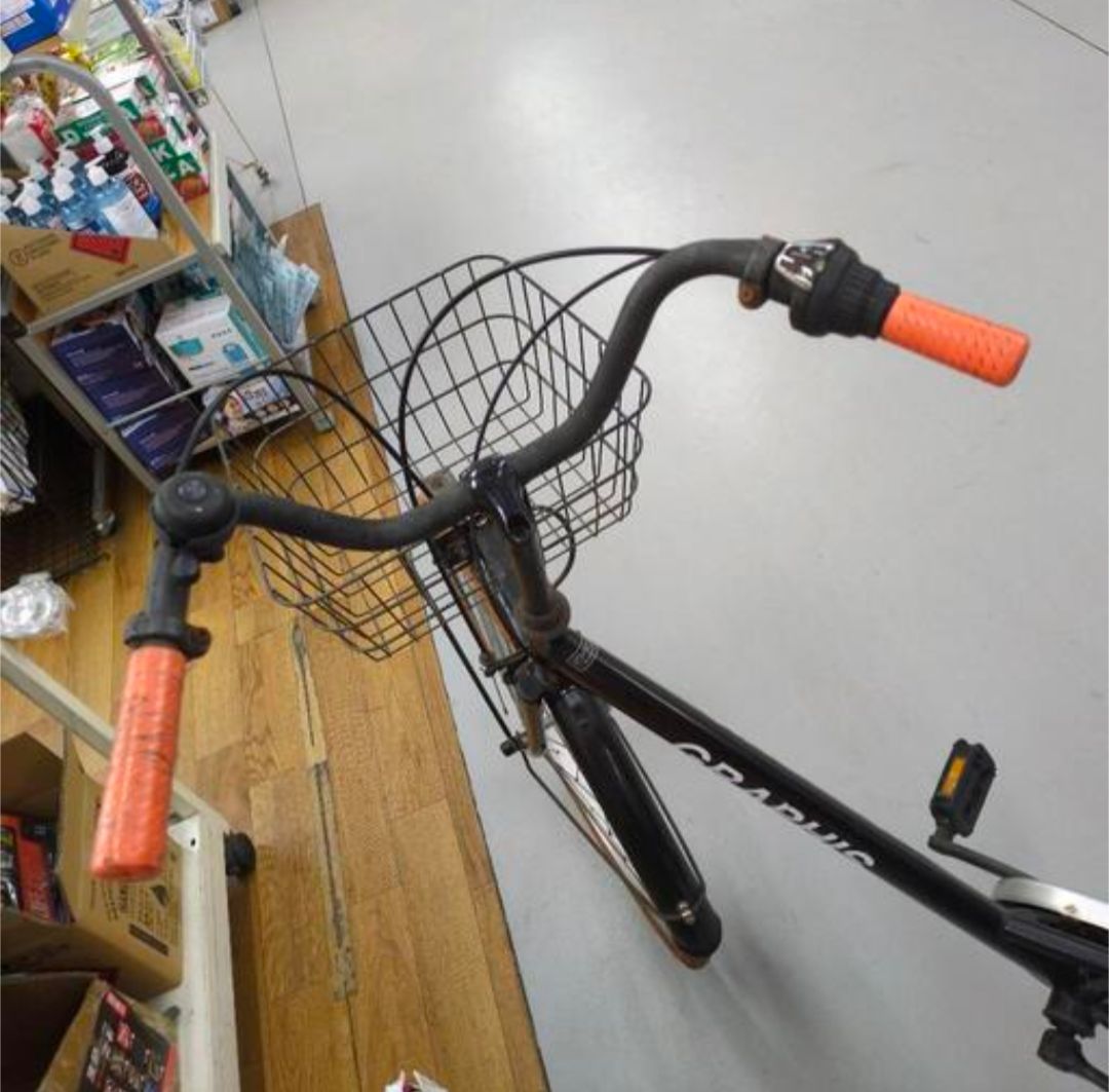 J065 ☆ライト無し☆サビキズ使用感☆普通自転車☆GRAPHIS☆6段☆26