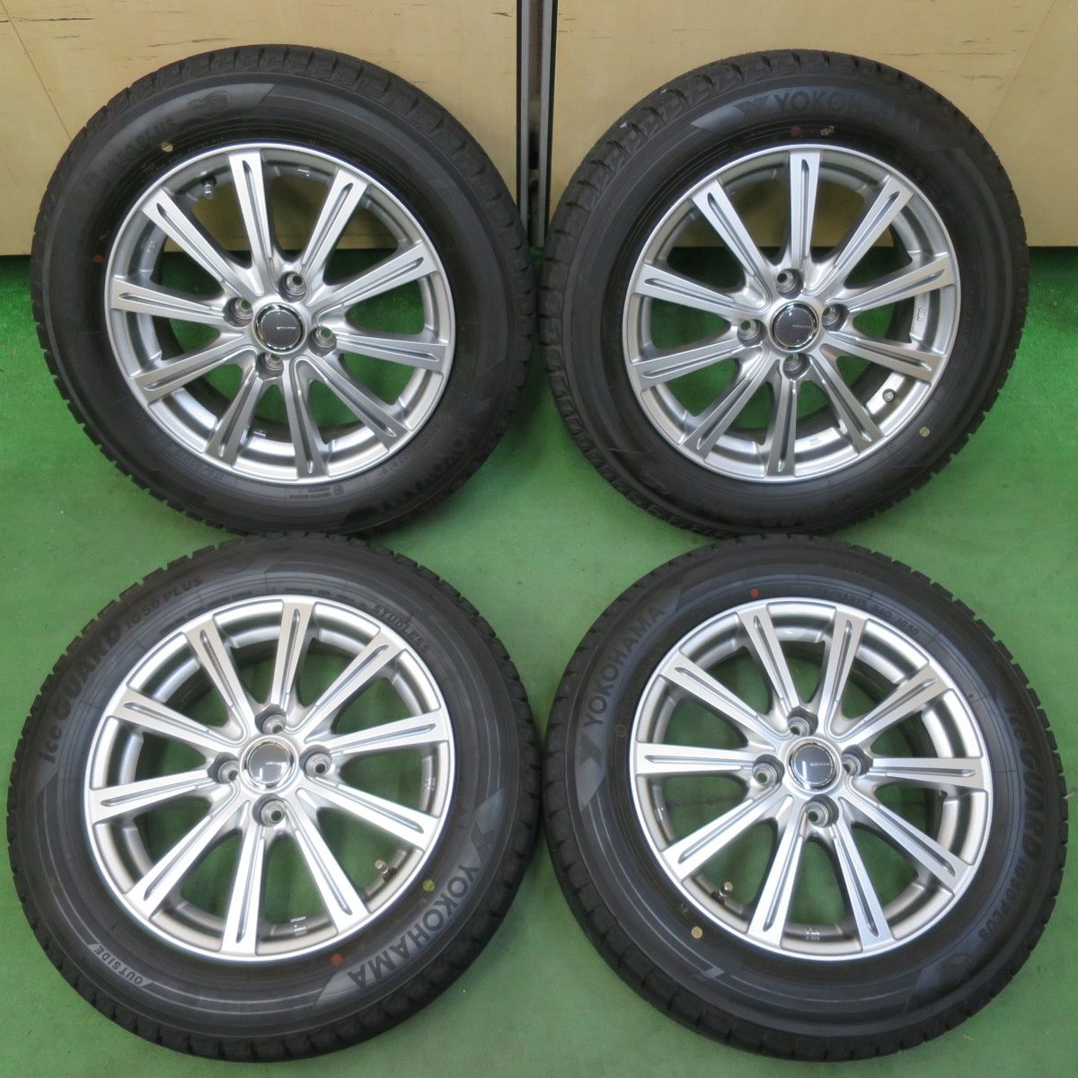 超バリ溝！キレイ！ほぼ10分☆スタッドレス 175/65R15 ヨコハマ アイス 